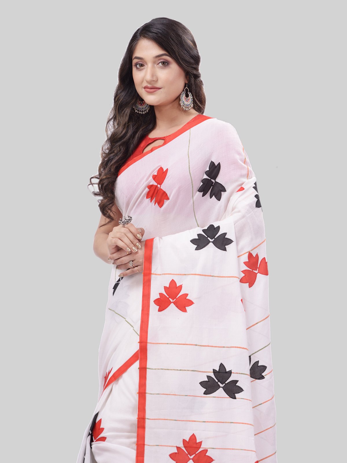 DESH BIDESH Women`s Bengali Khesh Pure Cotton Handloom Saree Tri Flower Designed With Blouse Piece (White Red Black)
